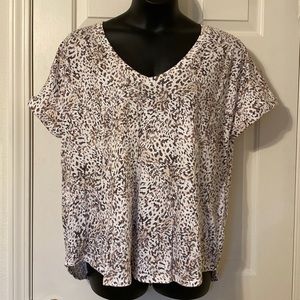 Maurice’s womens short sleeve tee, size 2X
